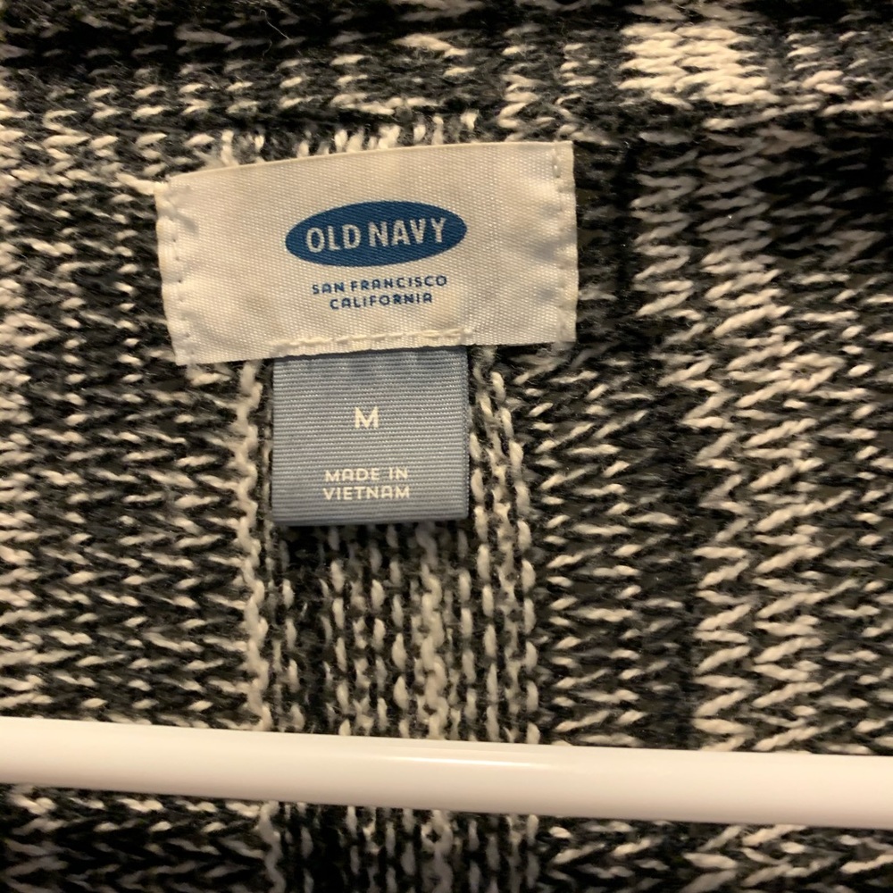 Old Navy Wrap Sweater Medium - Picture 2 of 3